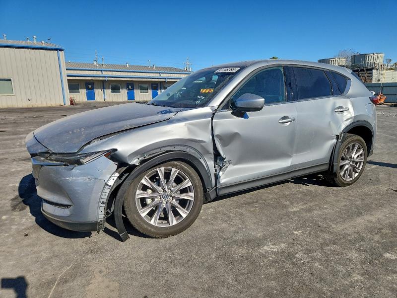 Фото 1 - MAZDA CX-5