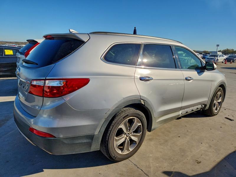Фото 3 - HYUNDAI SANTA FE