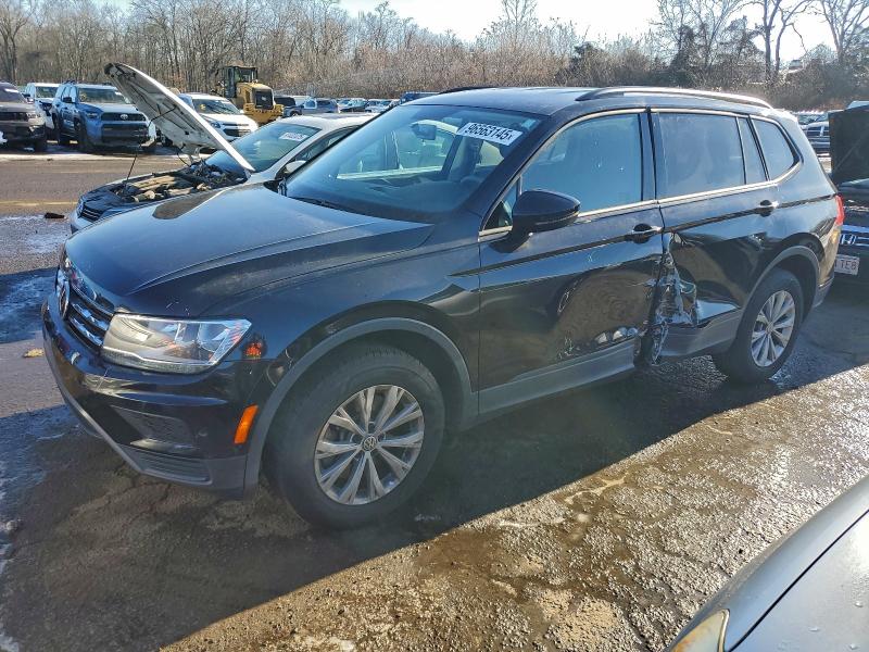 Фото 1 - VOLKSWAGEN TIGUAN