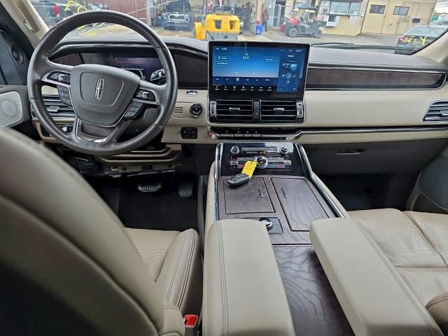 Фото 9 - LINCOLN NAVIGATOR