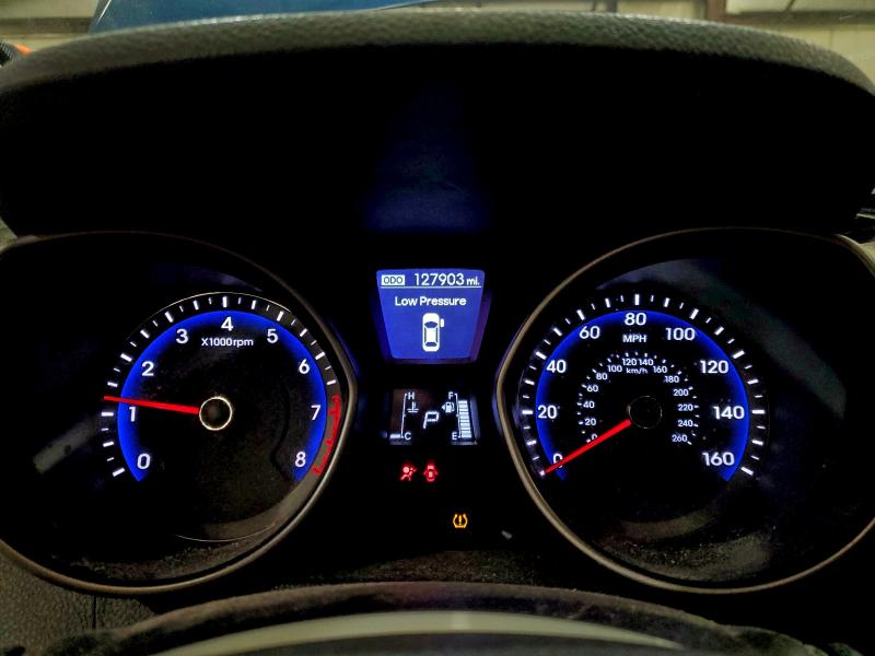 Фото 9 - HYUNDAI ELANTRA