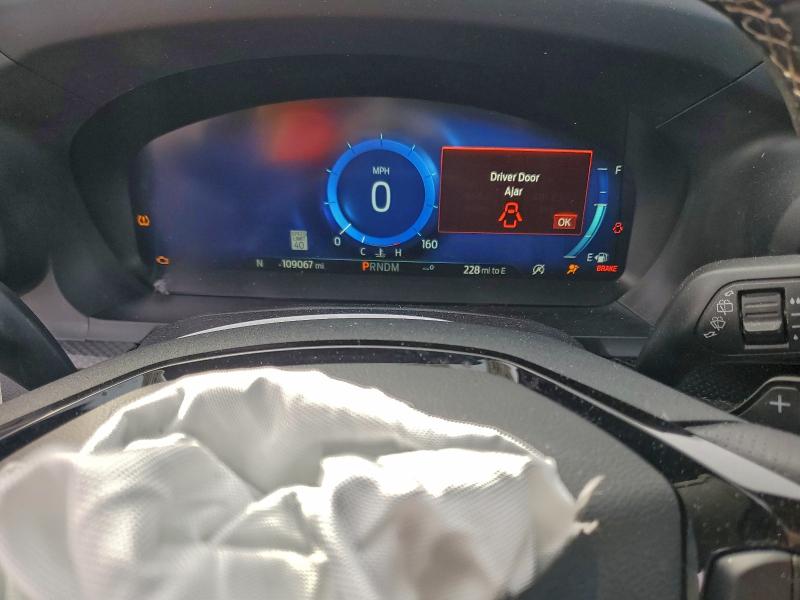 Фото 9 - FORD EXPLORER