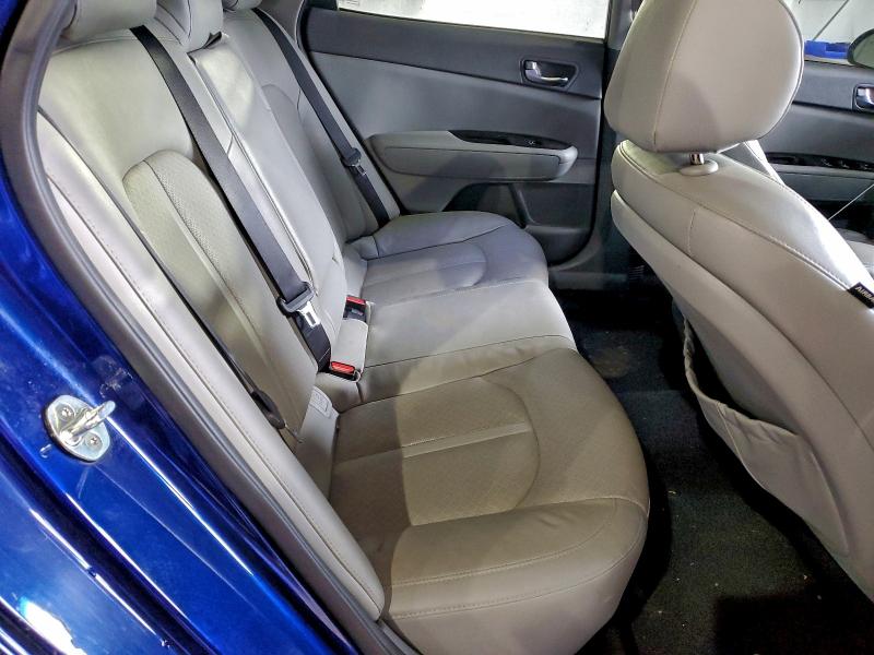 Фото 10 - KIA OPTIMA