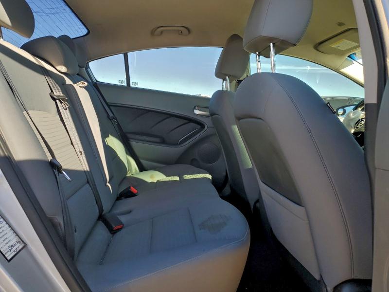 Фото 10 - KIA FORTE