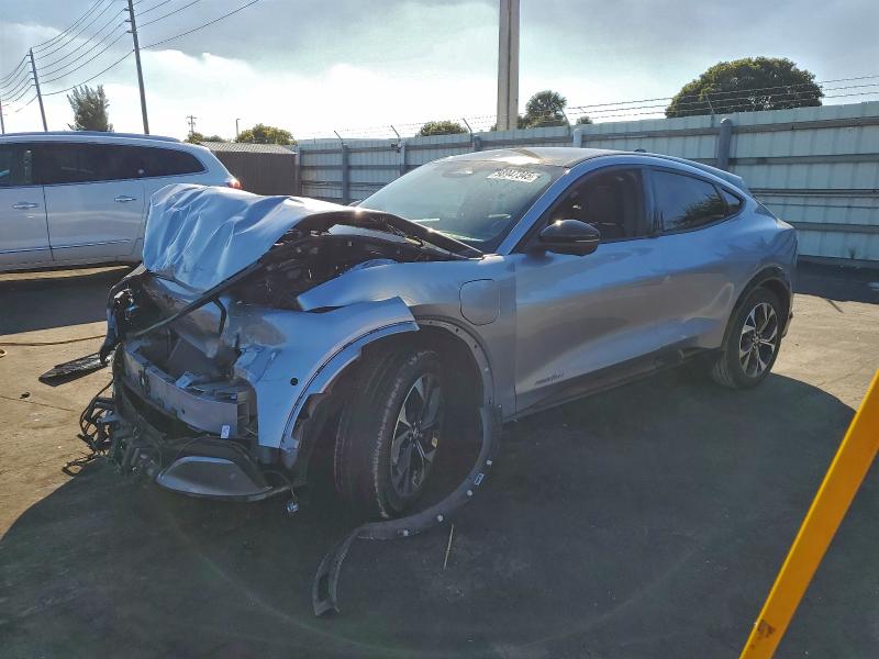 Фото 1 - FORD MUSTANG