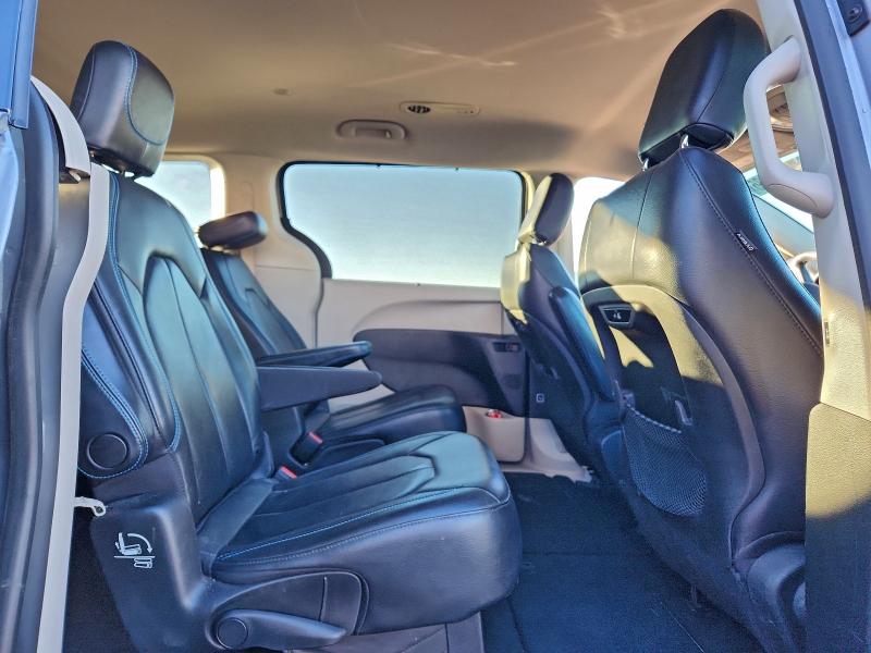 Фото 11 - CHRYSLER PACIFICA