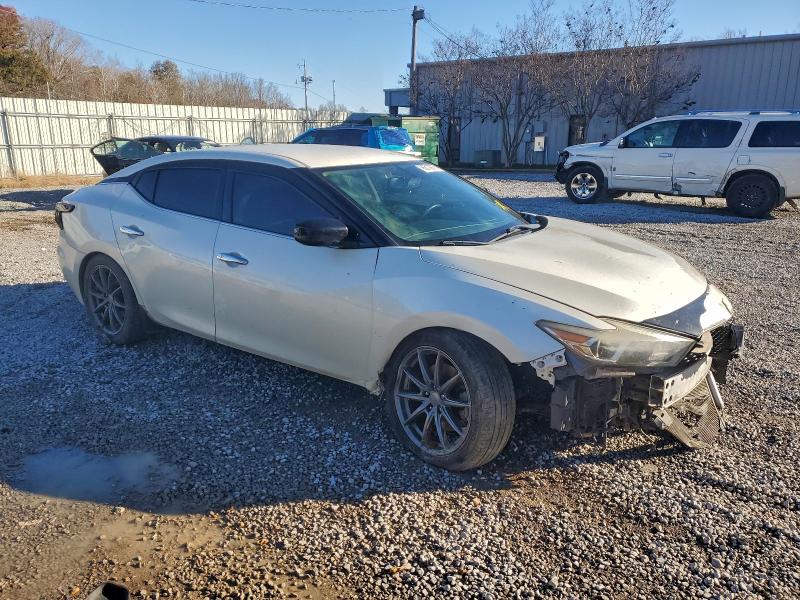 Фото 4 - NISSAN MAXIMA