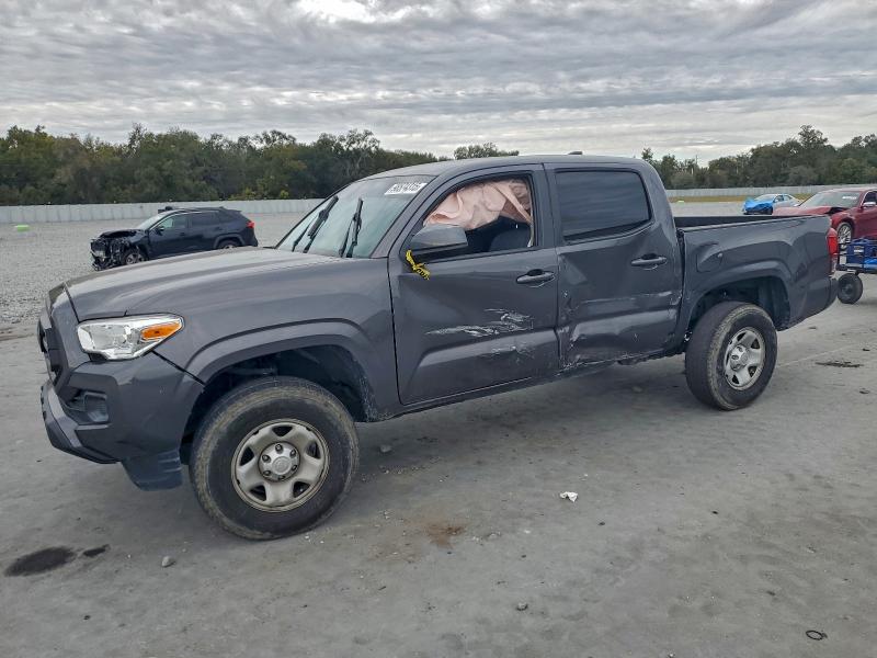 Фото 1 - TOYOTA TACOMA