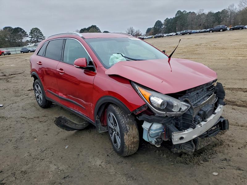 Фото 4 - KIA NIRO