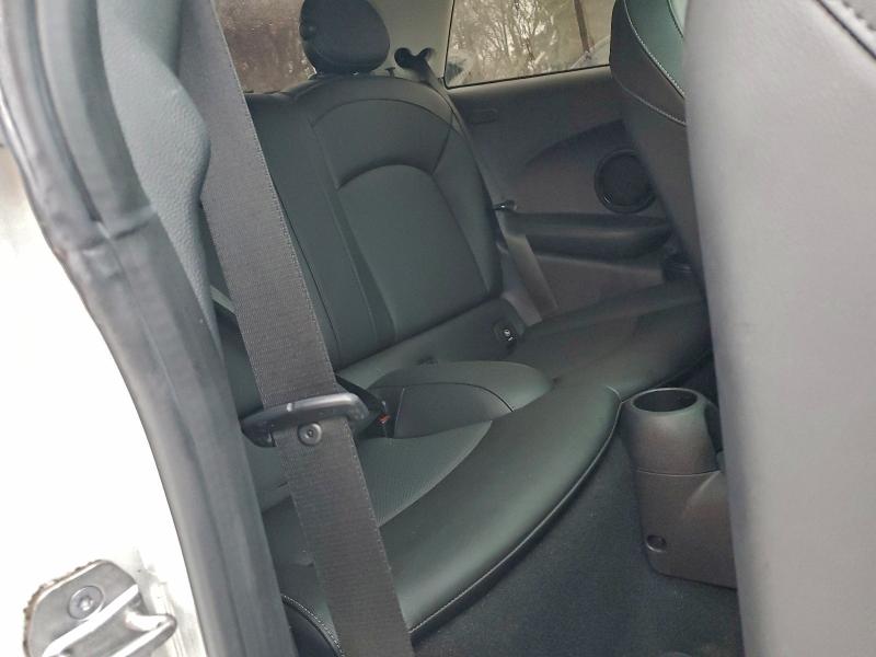 Фото 10 - MINI COOPER