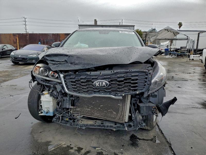 Фото 5 - KIA SORENTO