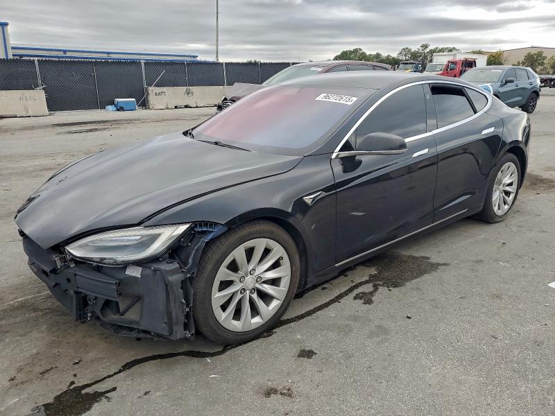 Фото 1 - TESLA MODEL S