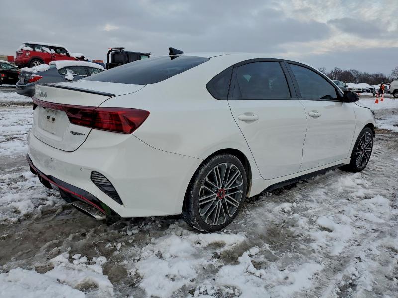 Фото 3 - KIA FORTE