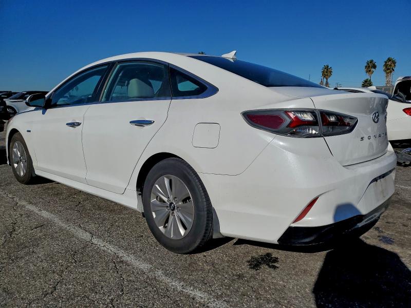 Фото 2 - HYUNDAI SONATA