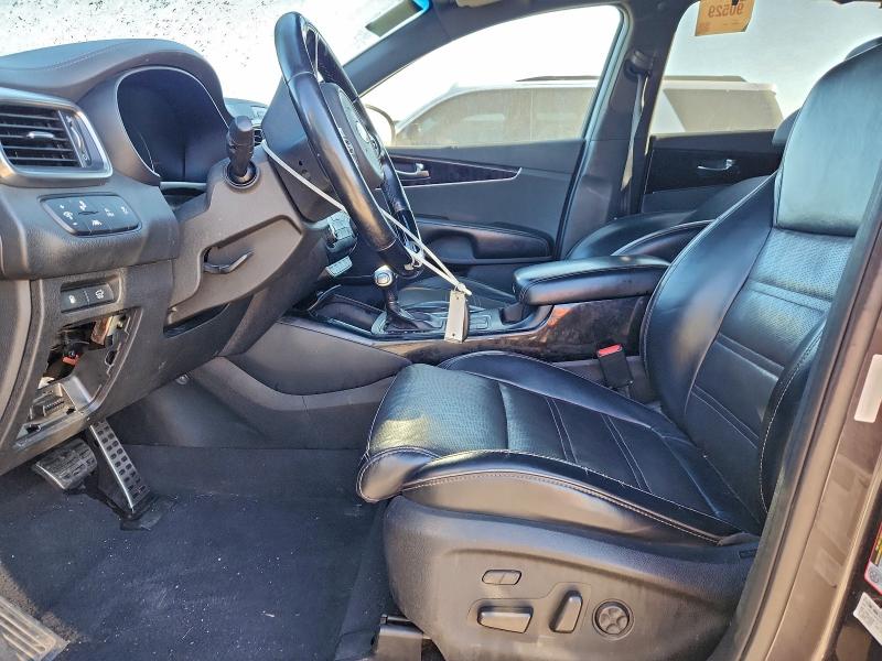 Фото 7 - KIA SORENTO