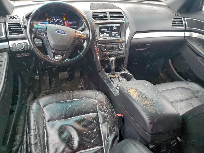 Фото 8 - FORD EXPLORER