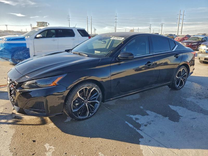 Фото 1 - NISSAN ALTIMA