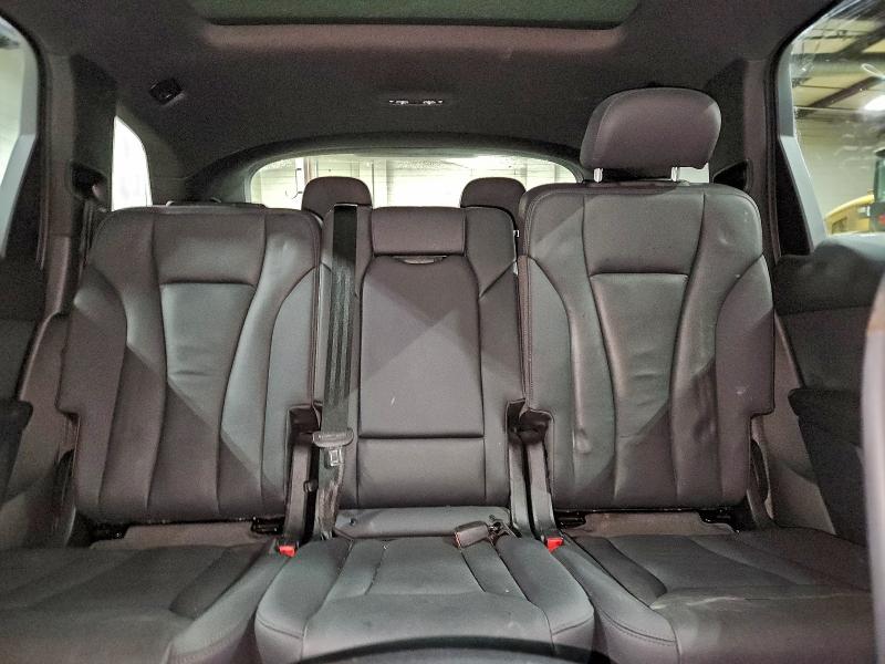 Фото 10 - AUDI Q7