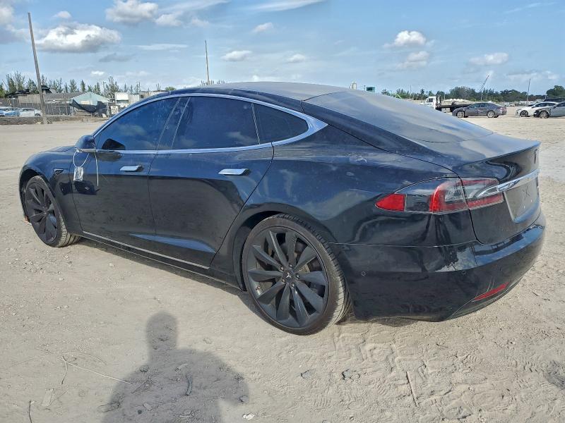 Фото 2 - TESLA MODEL S