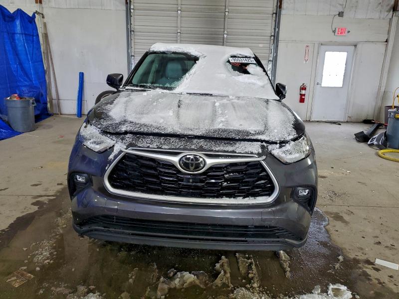 Фото 5 - TOYOTA HIGHLANDER