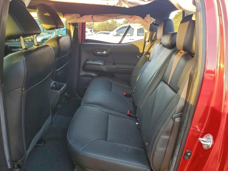 Фото 10 - TOYOTA TACOMA