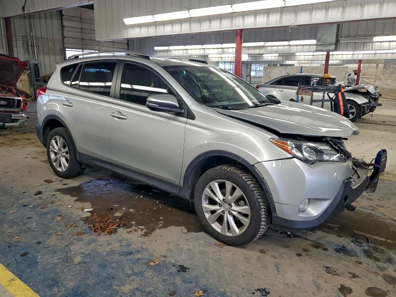 Фото 4 - TOYOTA RAV4