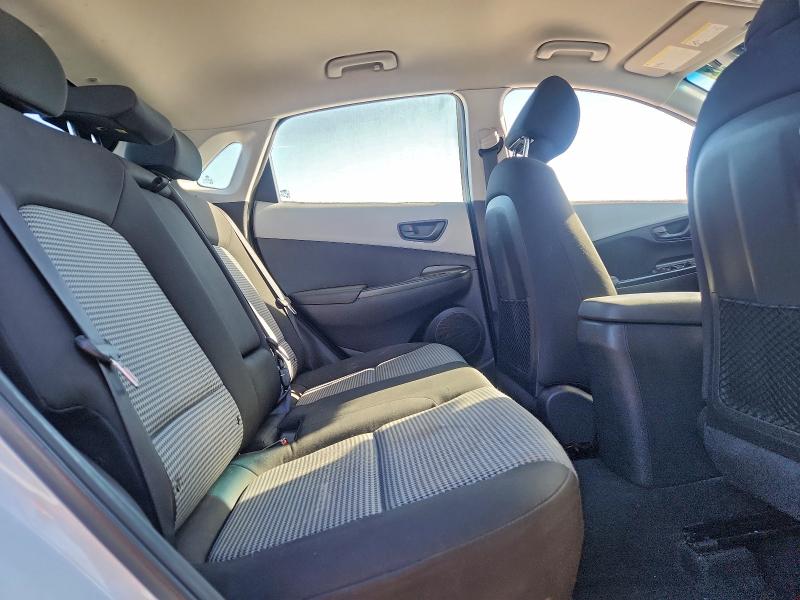 Фото 10 - HYUNDAI KONA