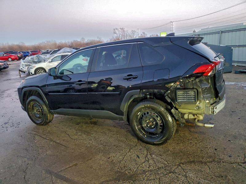 Фото 2 - TOYOTA RAV4