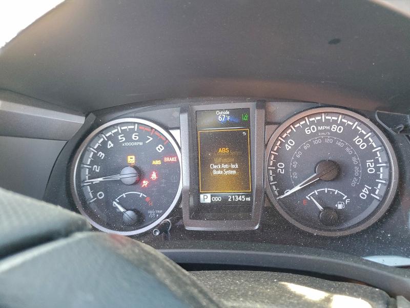 Фото 9 - TOYOTA TACOMA