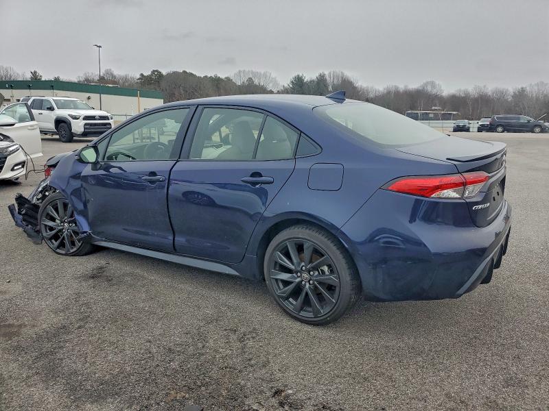 Фото 2 - TOYOTA COROLLA