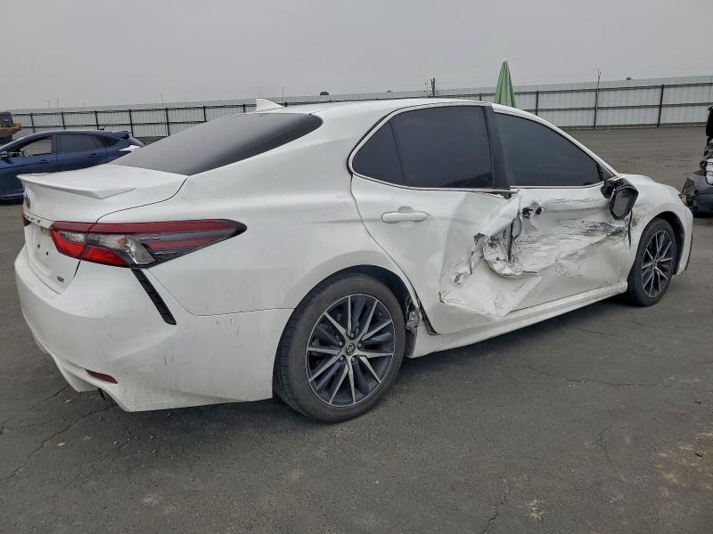 Фото 3 - TOYOTA CAMRY