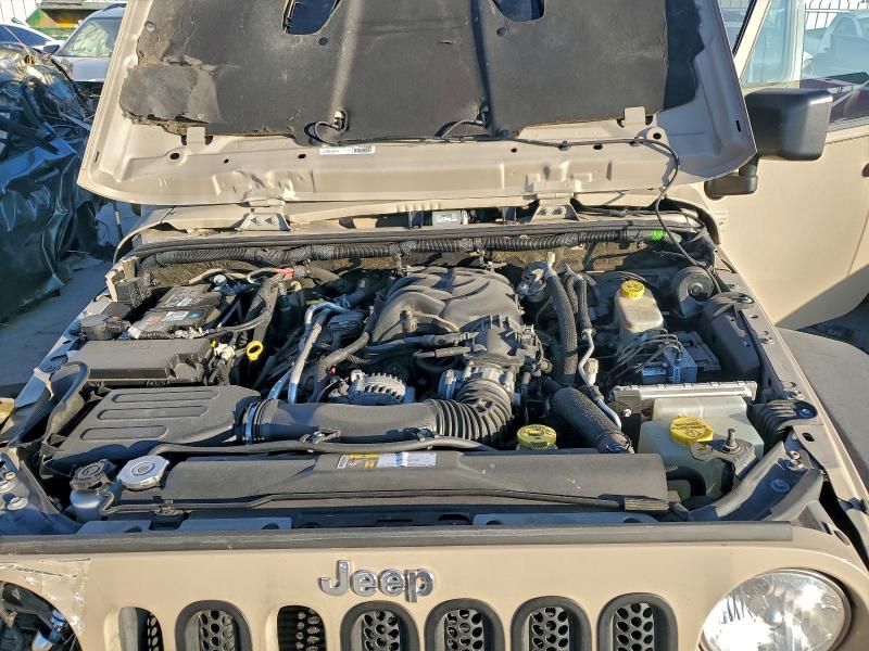 Фото 11 - JEEP WRANGLER