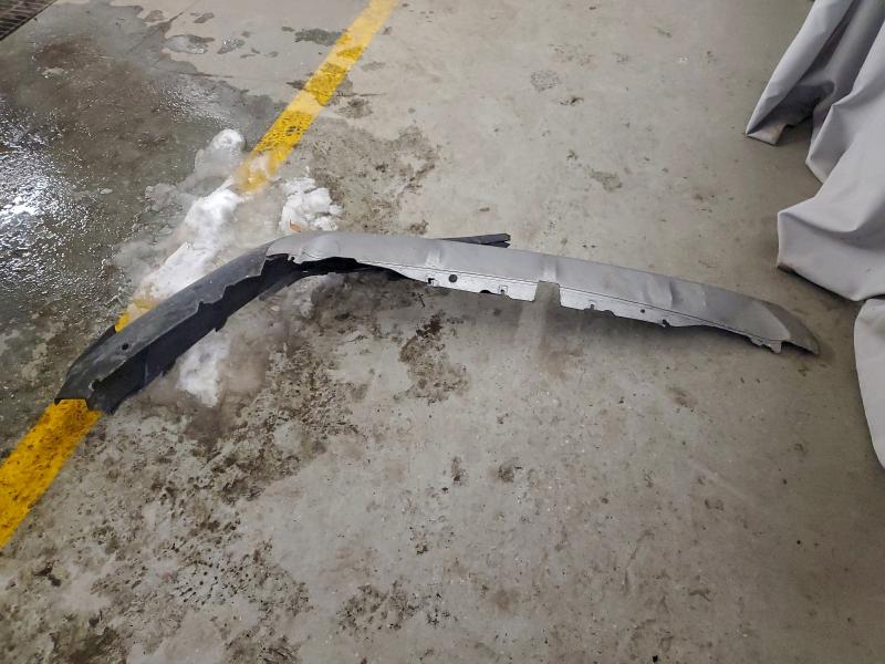 Фото 13 - FORD EDGE