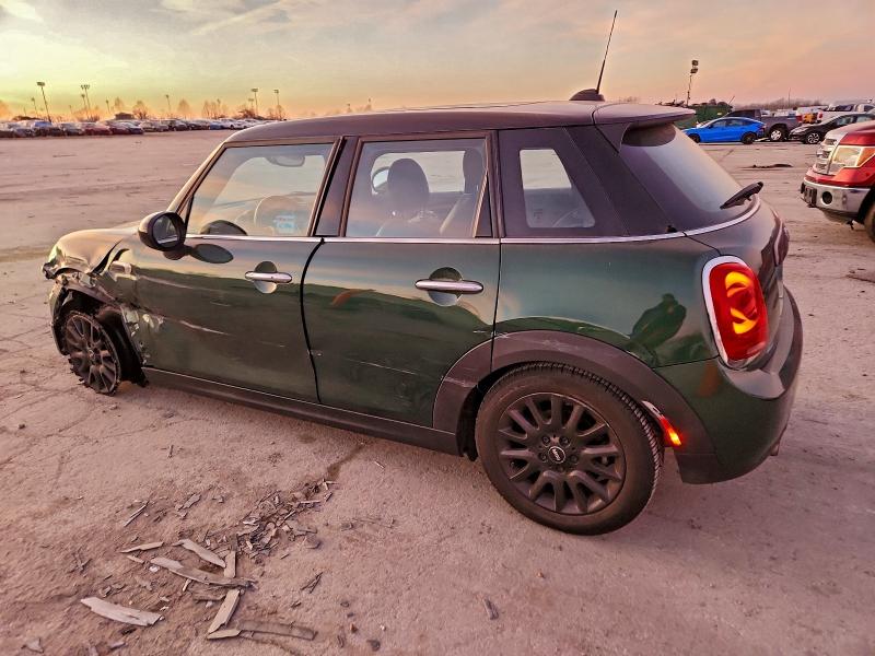 Фото 2 - MINI COOPER