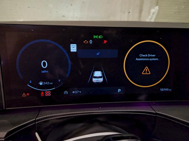 Фото 9 - HYUNDAI SANTA FE