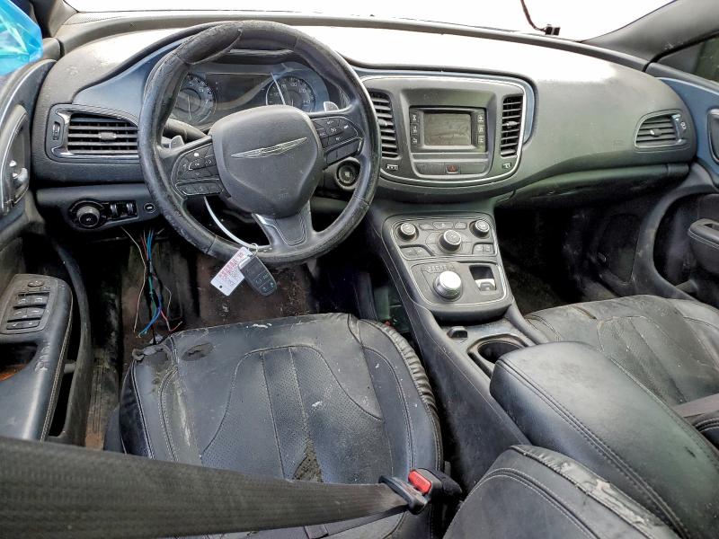 Фото 8 - CHRYSLER 200