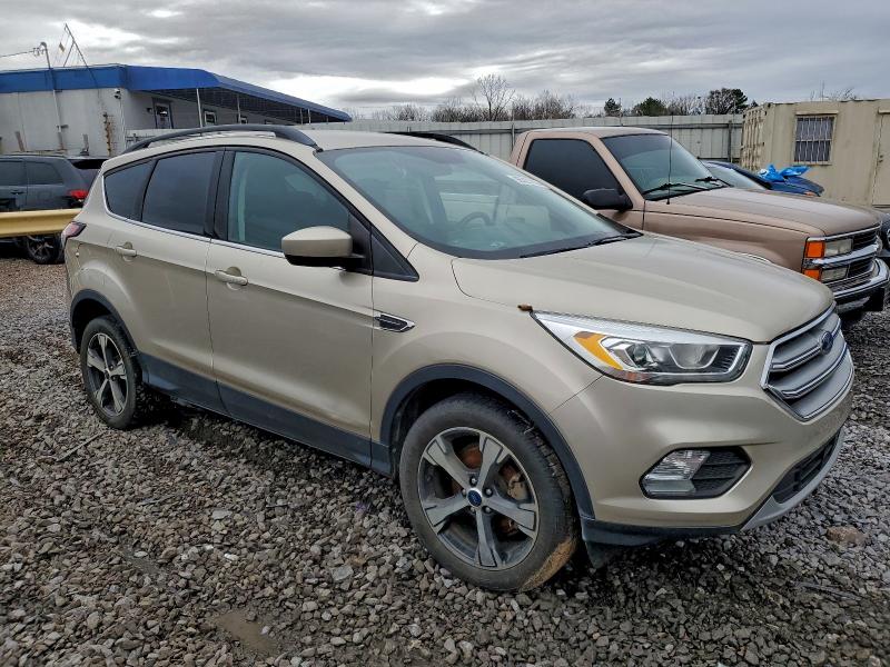 Фото 4 - FORD ESCAPE