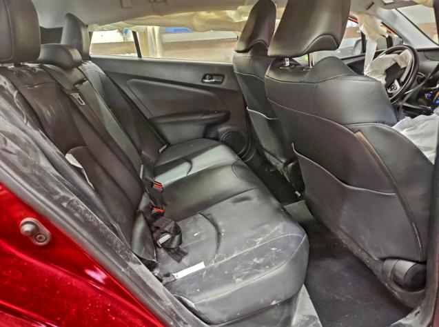 Фото 10 - TOYOTA PRIUS