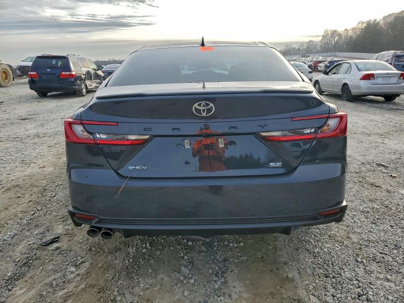 Фото 6 - TOYOTA CAMRY