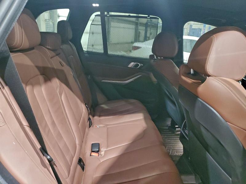 Фото 10 - BMW X5