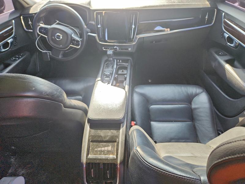 Фото 8 - VOLVO S90