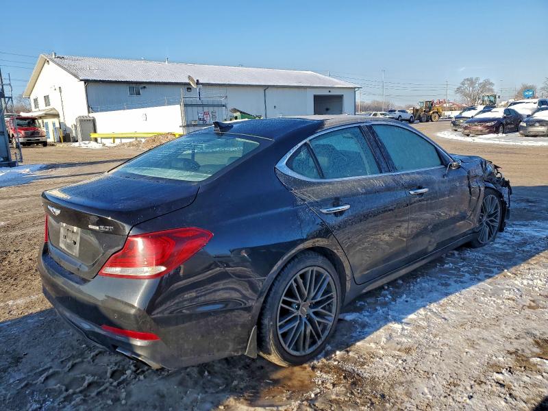 Фото 3 - GENESIS G70