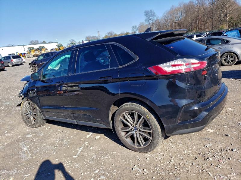 Фото 2 - FORD EDGE