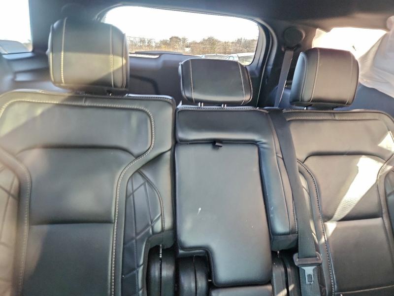 Фото 11 - FORD EXPLORER