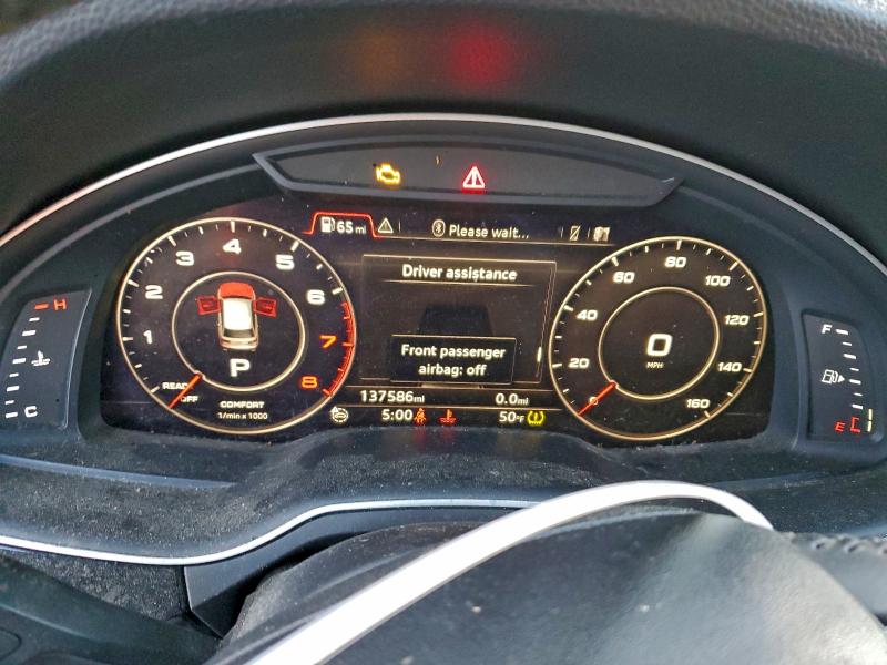 Фото 9 - AUDI Q7