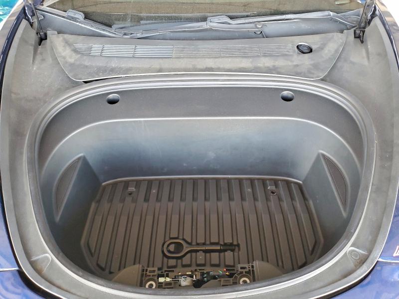 Фото 11 - TESLA MODEL 3