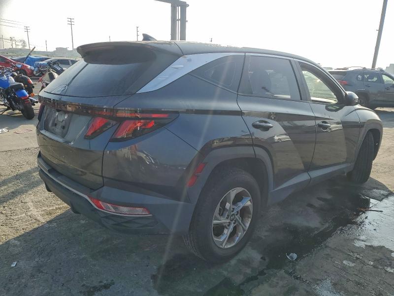 Фото 3 - HYUNDAI TUCSON