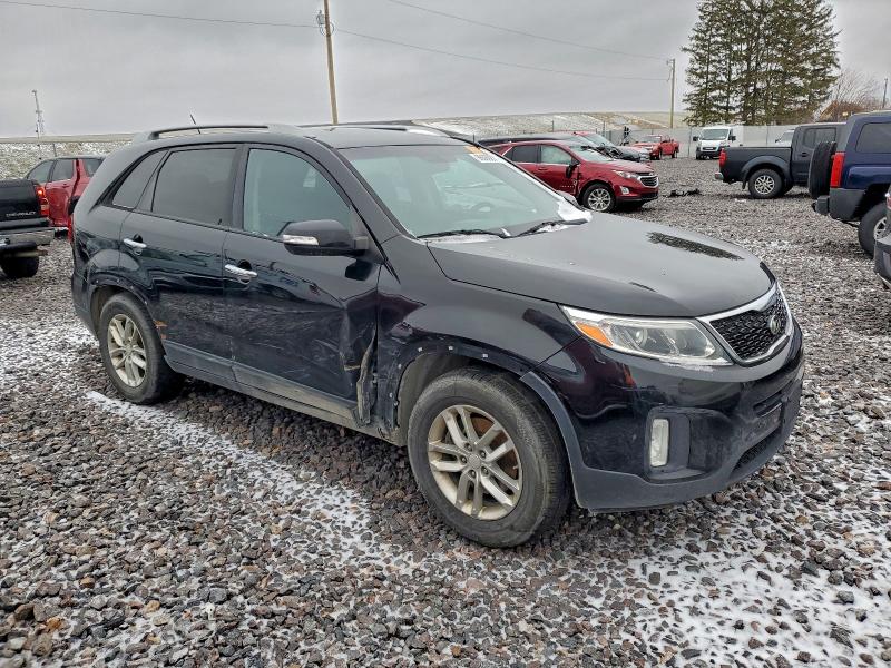 Фото 4 - KIA SORENTO