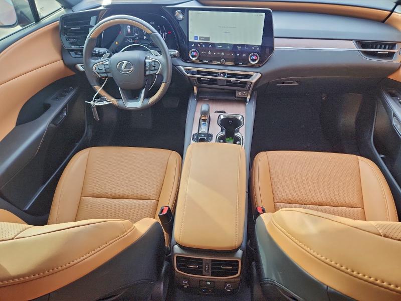 Фото 8 - LEXUS RX350