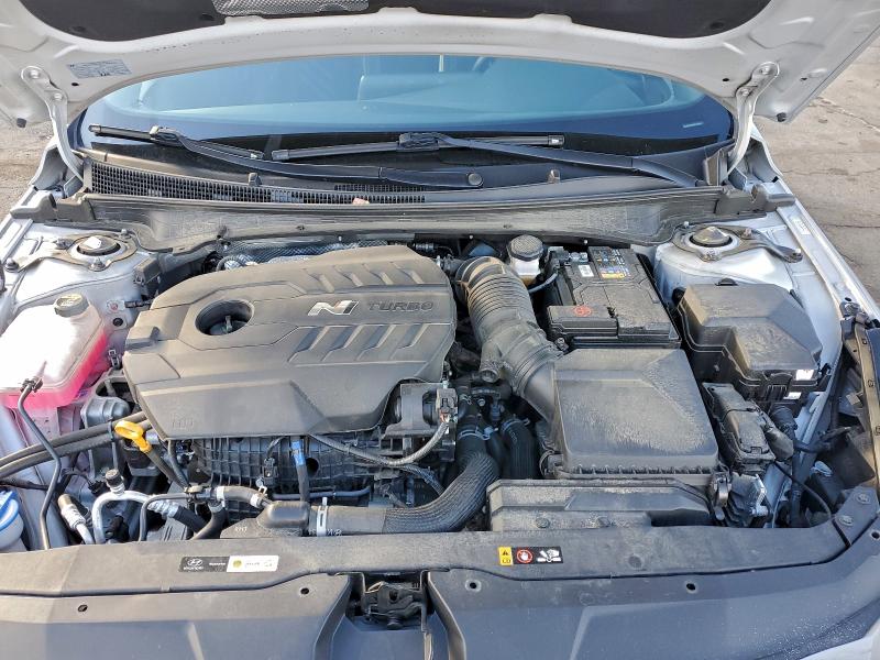 Фото 11 - HYUNDAI ELANTRA